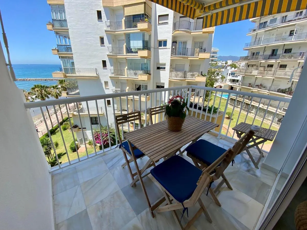 Apartment Overlooking The Beach Μαρμπέλλα Ισπανία